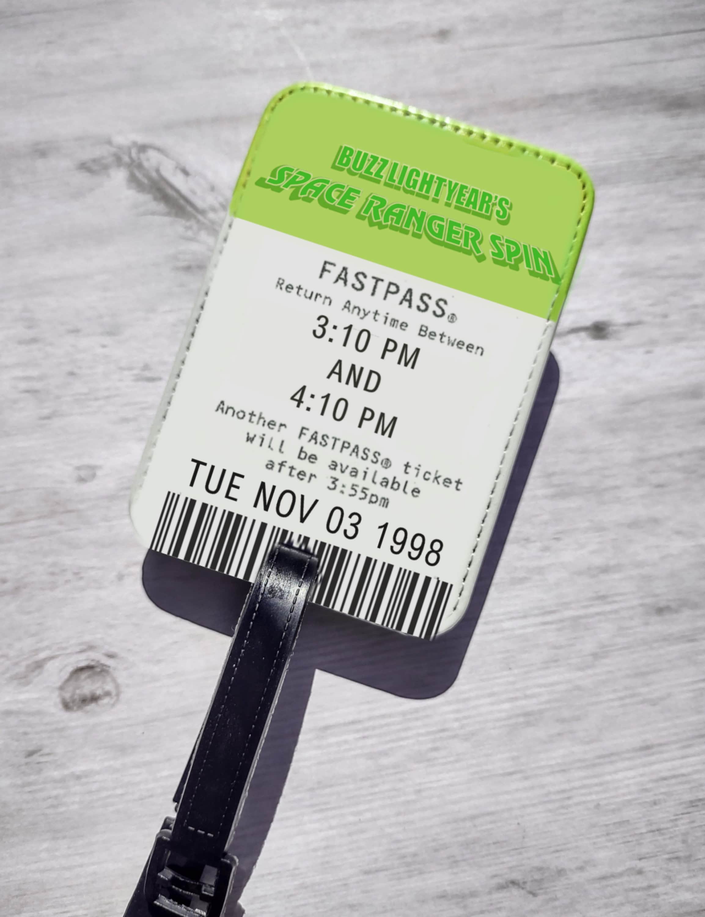 Space Ranger Spin FastPass Luggage Tag